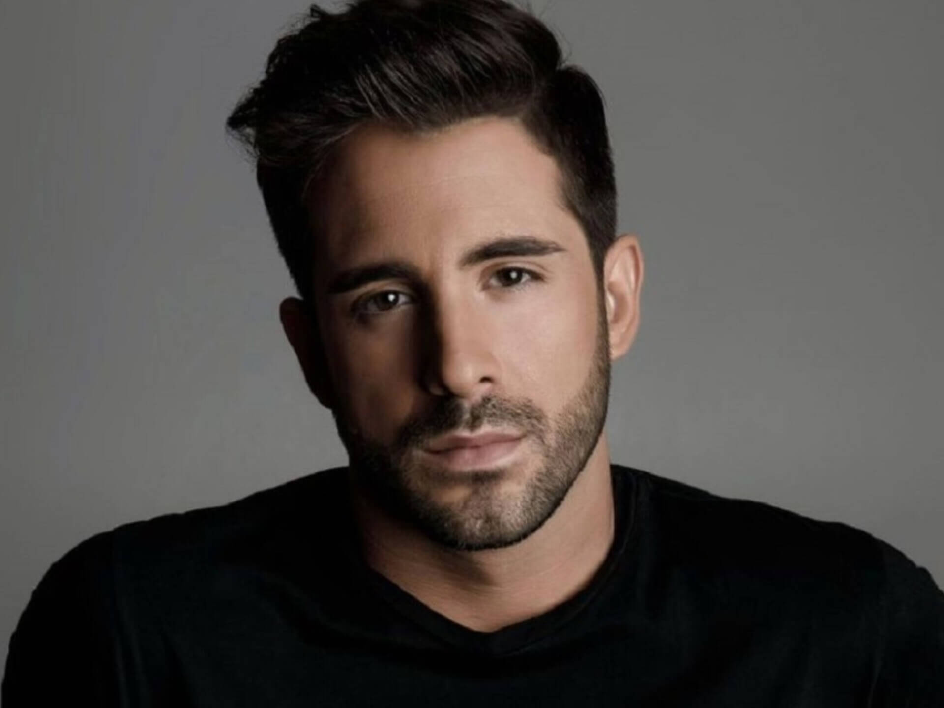 Γιώργος Λιβάνης Ένας Αλήτης Ο_Έλληνας_ τραγουδιστής_Γιώργος_Λιβάνης