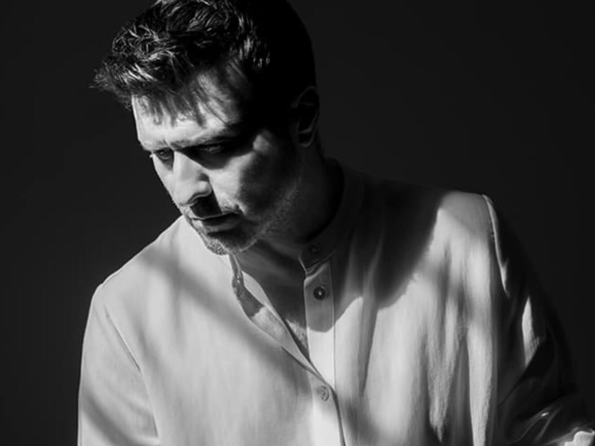 «Αφήστε Τη Να Φύγει»