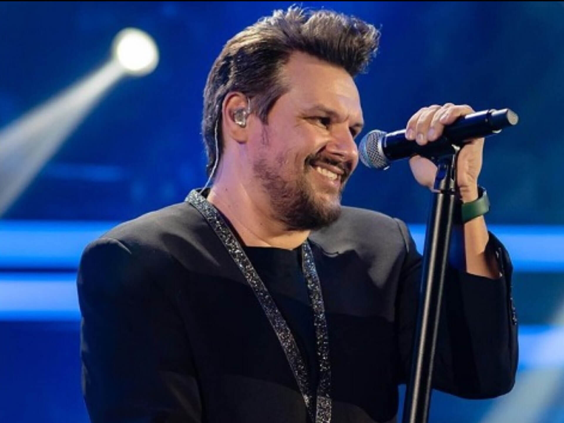 ΠΑΝΟΣ ΚΙΑΜΟΣ - ΜΙΑ ΜΙΚΡΗ