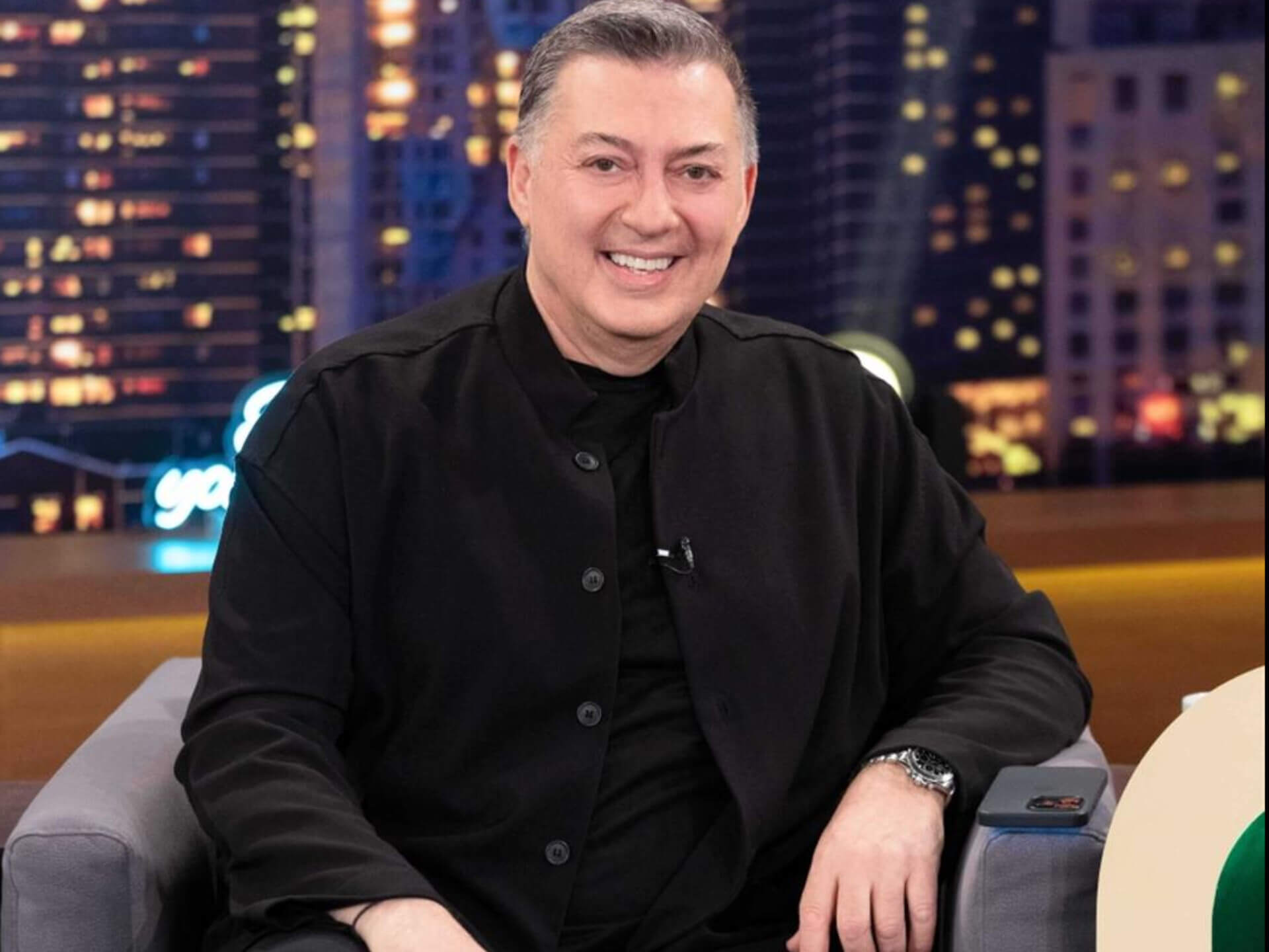 Νίκος Μακρόπουλος: The 2Night Show